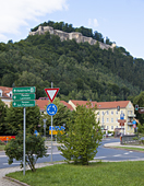   ʸ