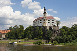 Decin. 